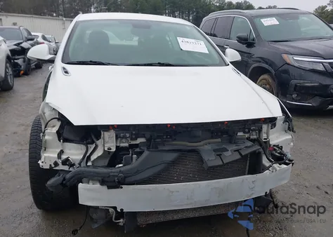 2016 Buick Regal Turbo z USA, uszkodzony, nr VIN 2G4GK5EX1G9120607